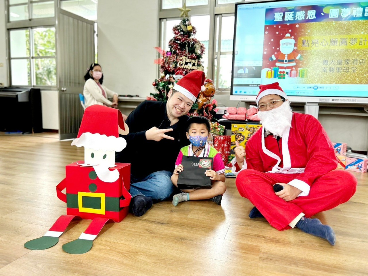 LINE_ALBUM_1121221聖誕節活動_231222_94.jpg